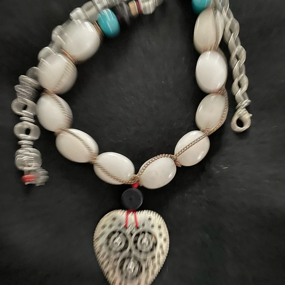 Lucky Brand Silver White Turquoise Stone Beaded Necklace Adjustable 15-22”